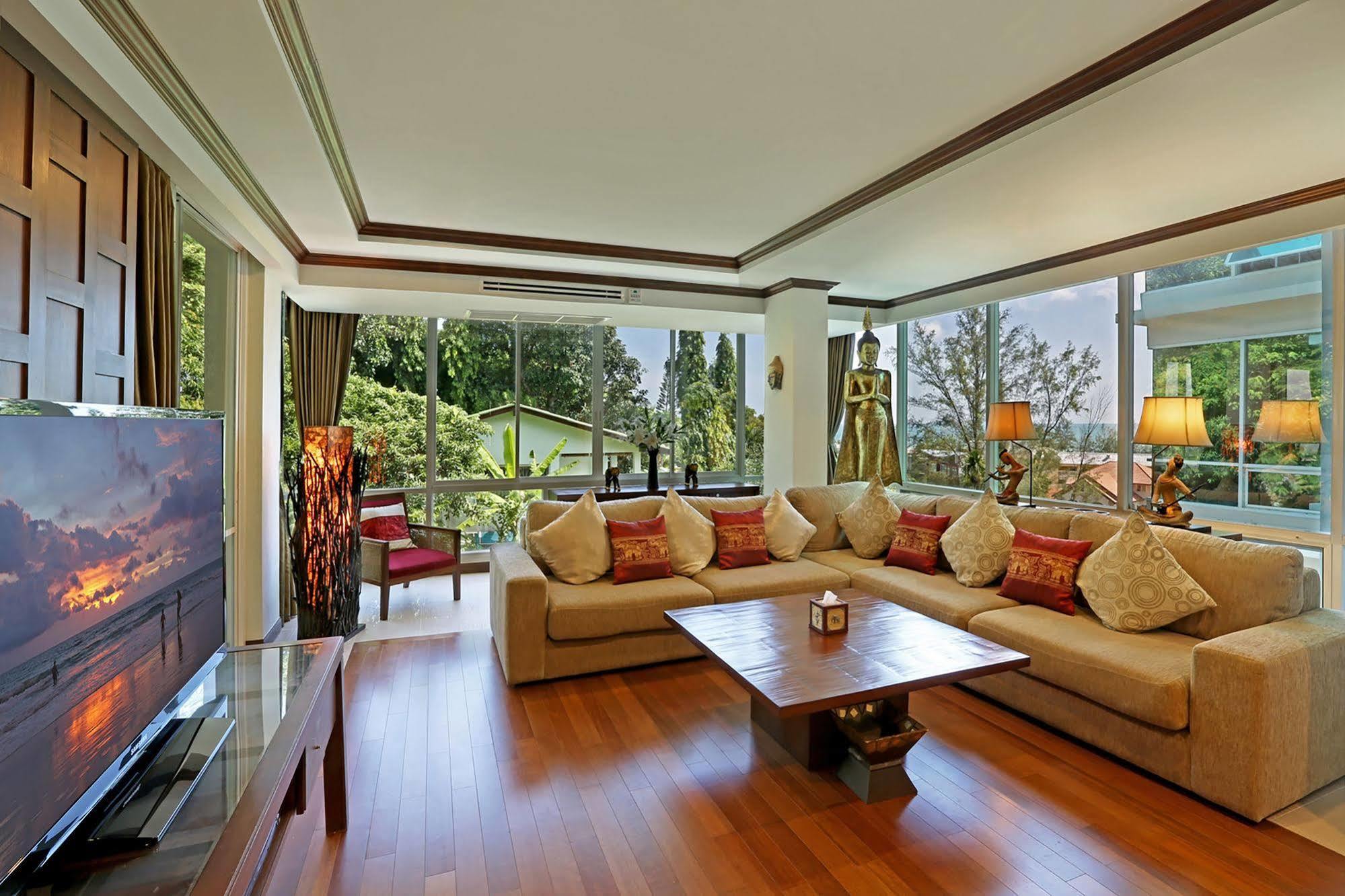 Karon-view Royal Lotus *