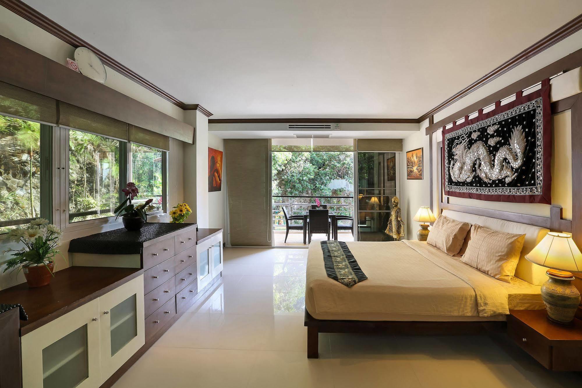 Karon-view Royal Lotus