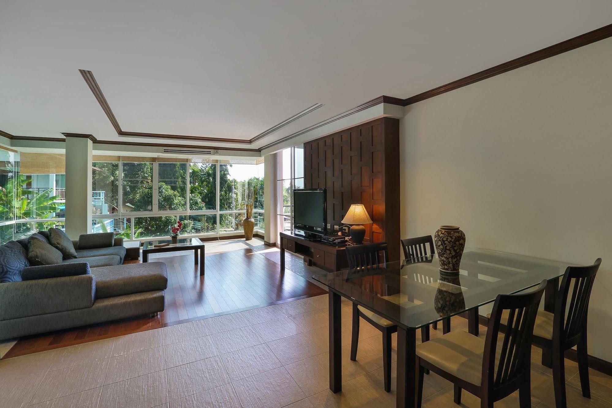 Karon-view Royal Lotus Apartment *