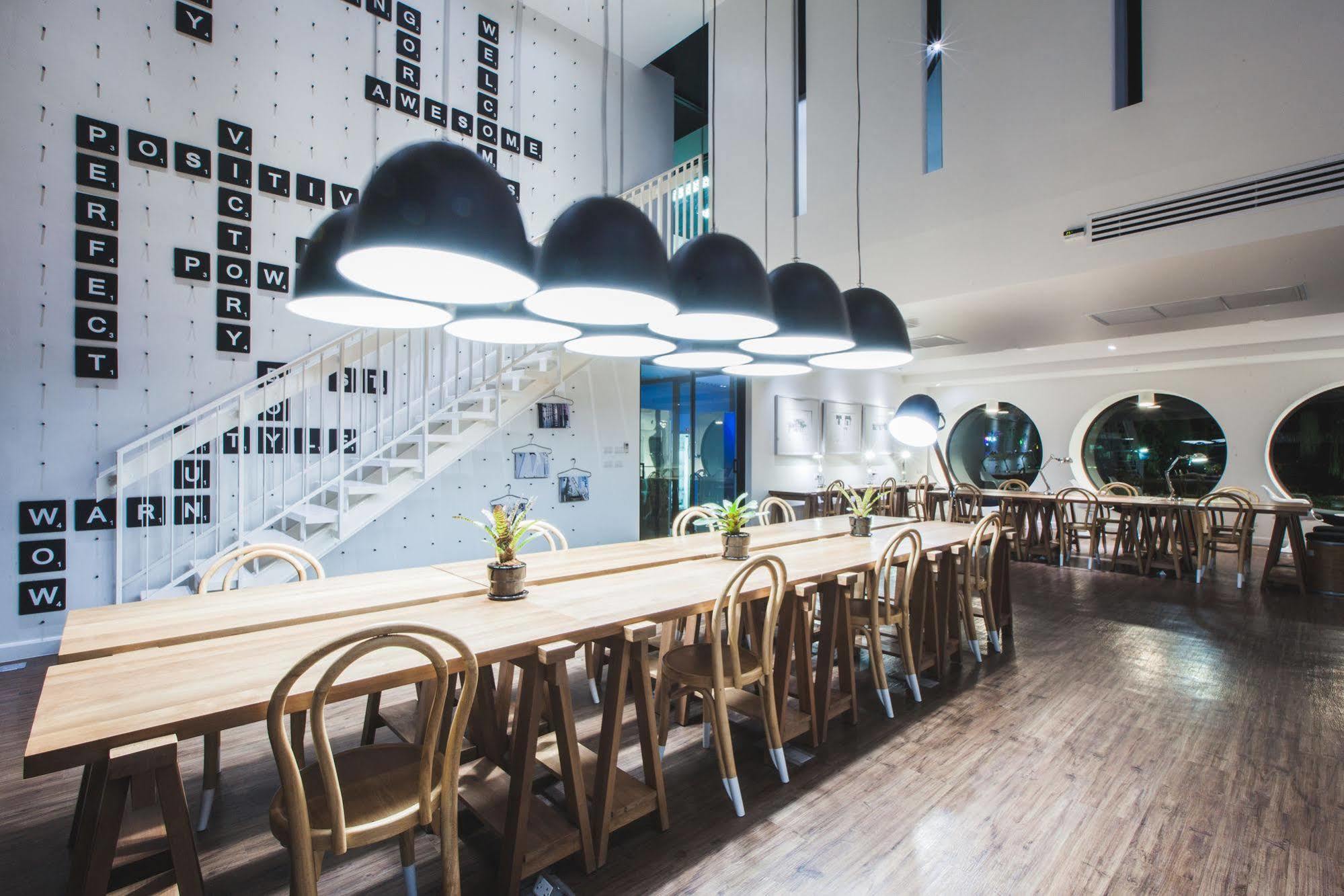 Blu Monkey Hub And Town- Free Day Coworking Space 4* Phuket