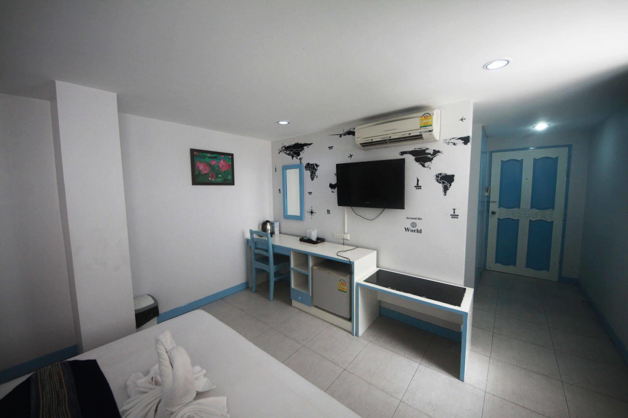 Noble House - 200 Meters Patong 3*