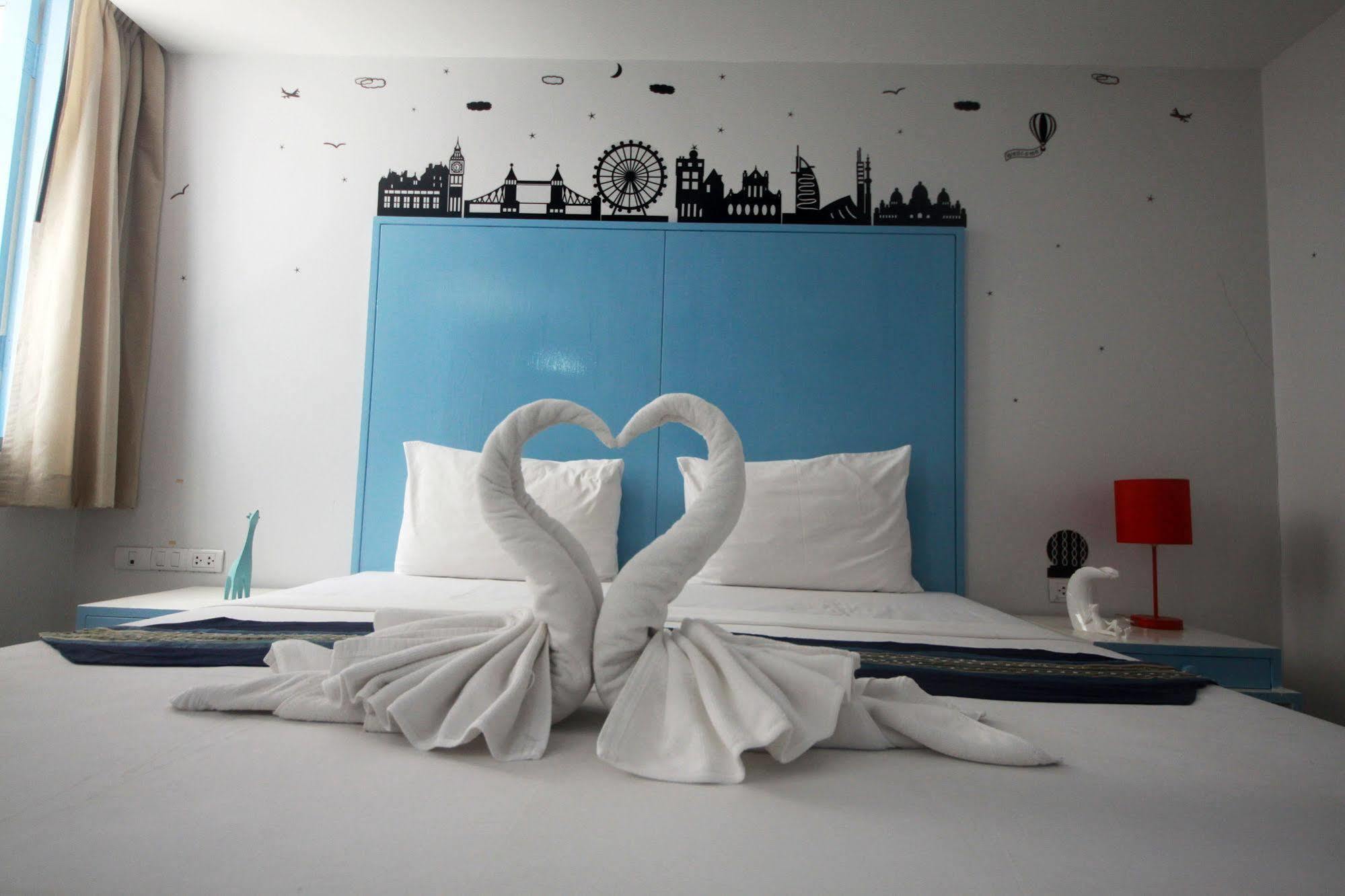 Noble House - 200 Meters Patong 3*