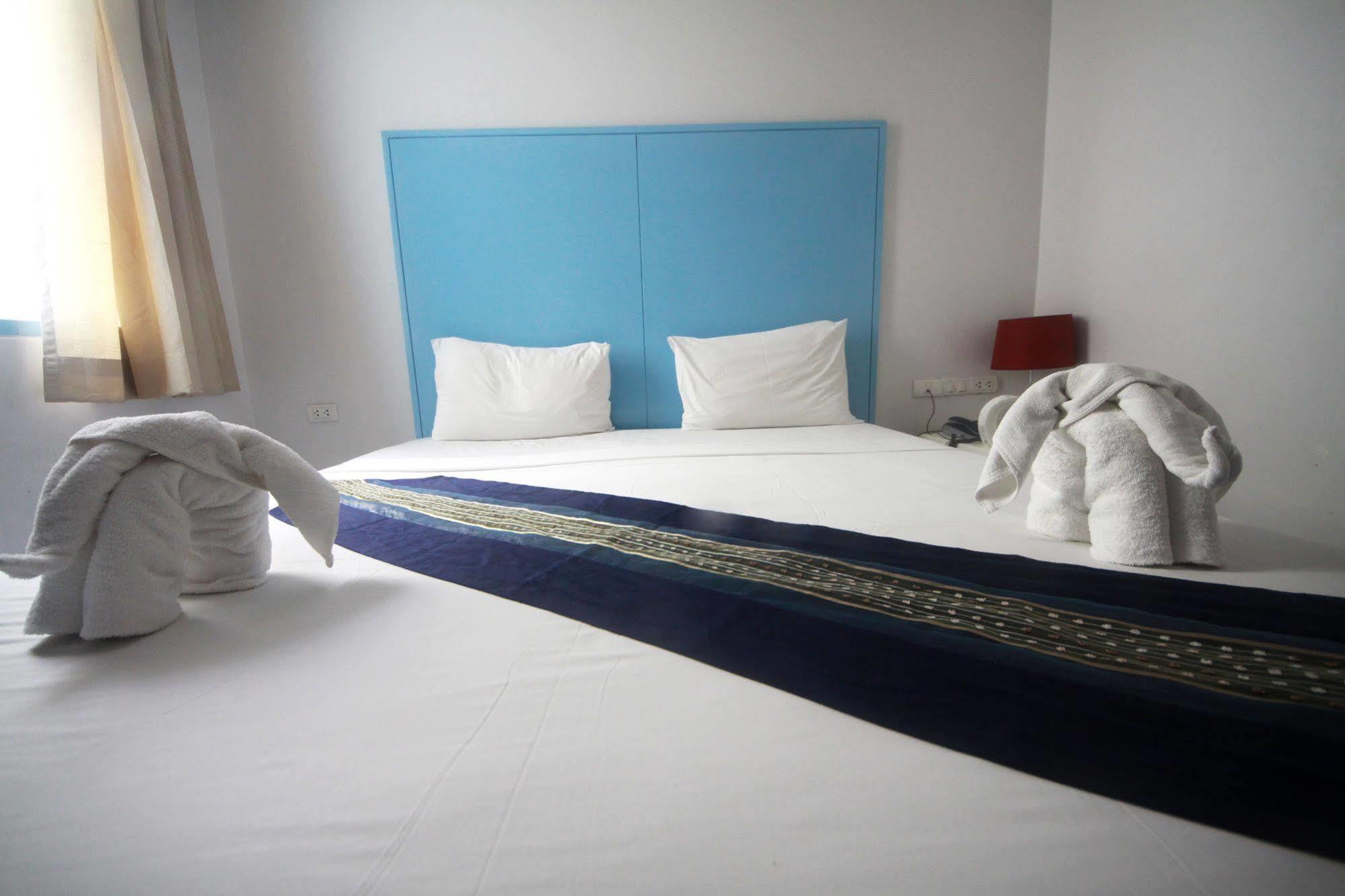 Noble House - 200 Meters Patong 3*