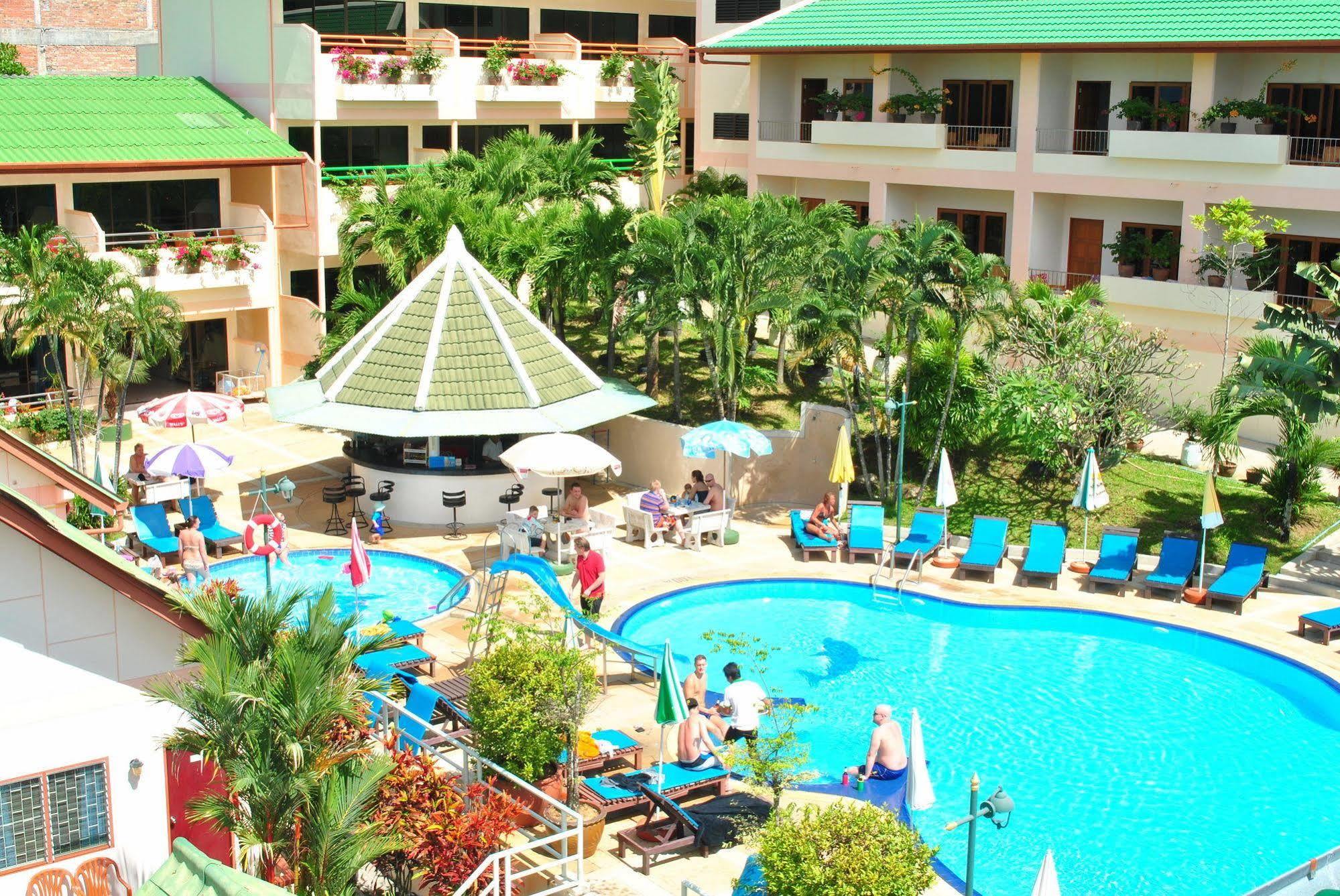 Hotel Village 3*