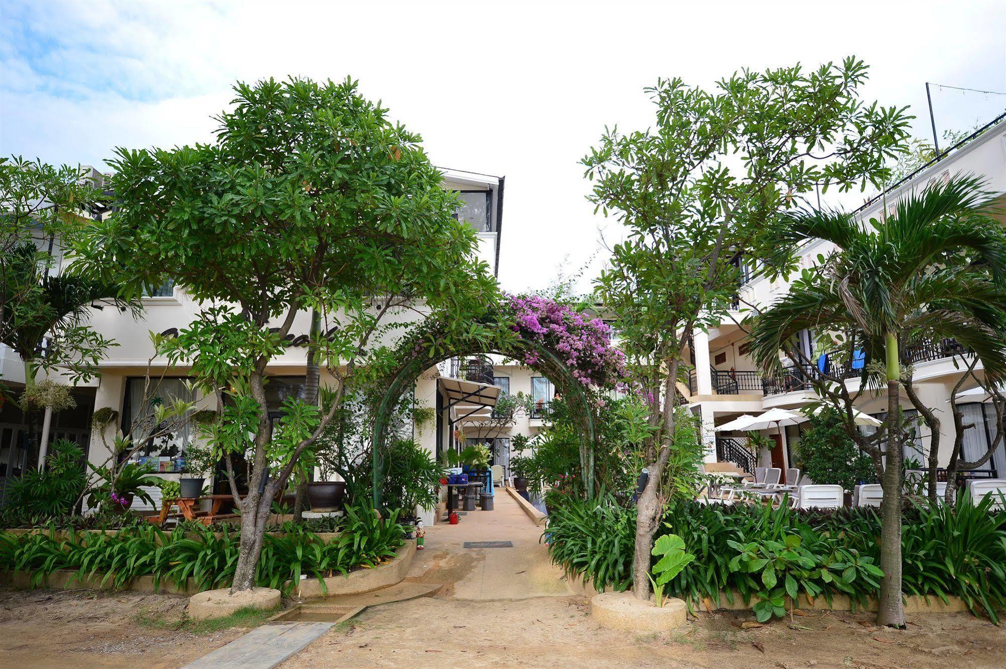 Resort In On The