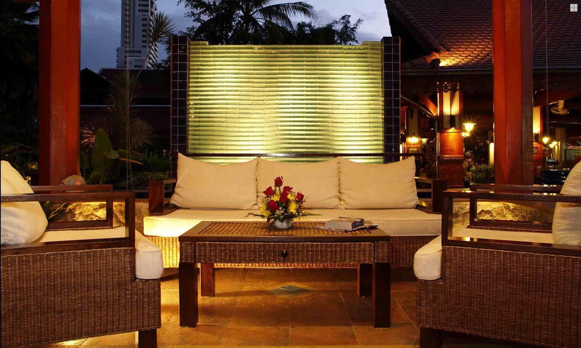 Safari Hotel 3*