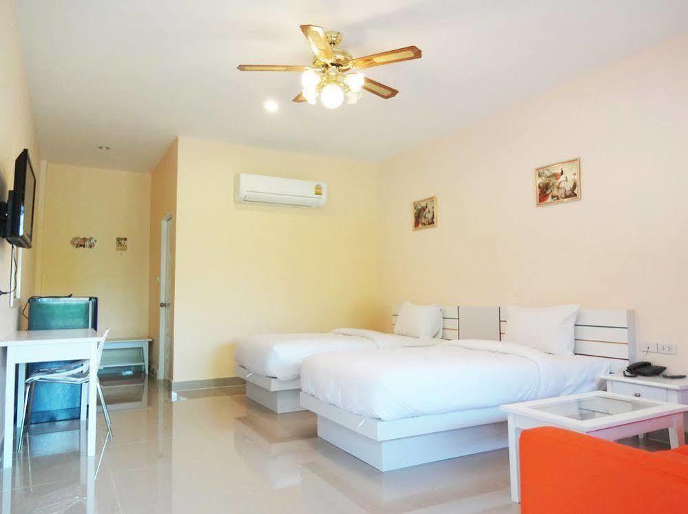 Holland 2* Patong