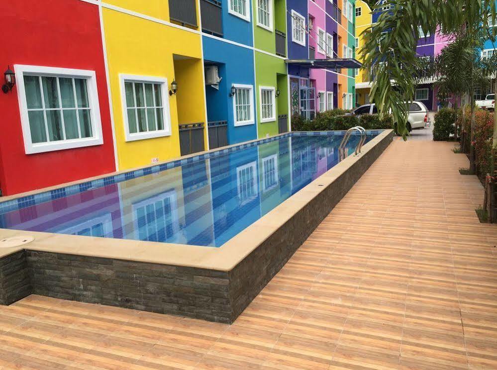Hotel Holland Patong