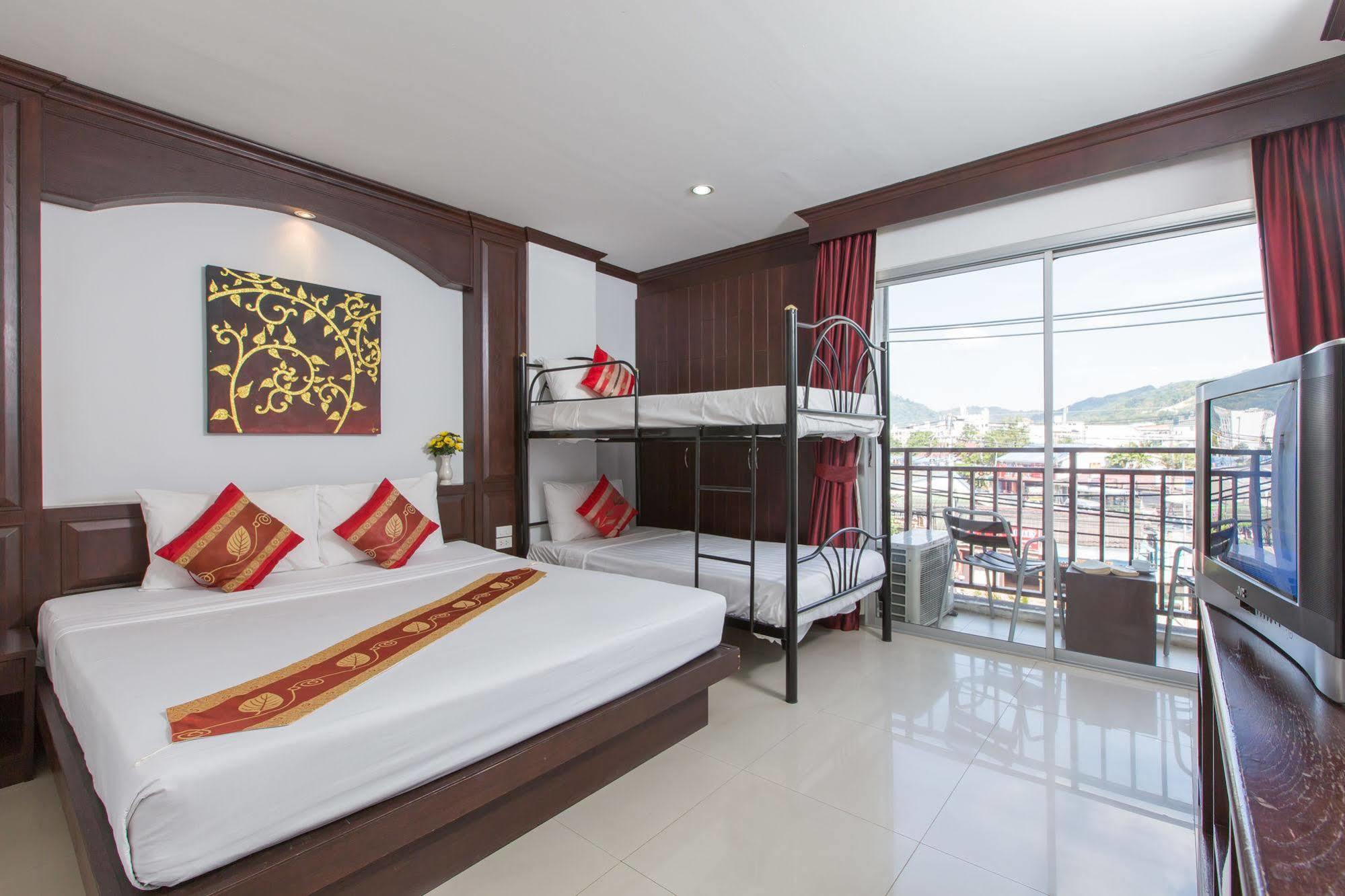 Hotel Buri 2*