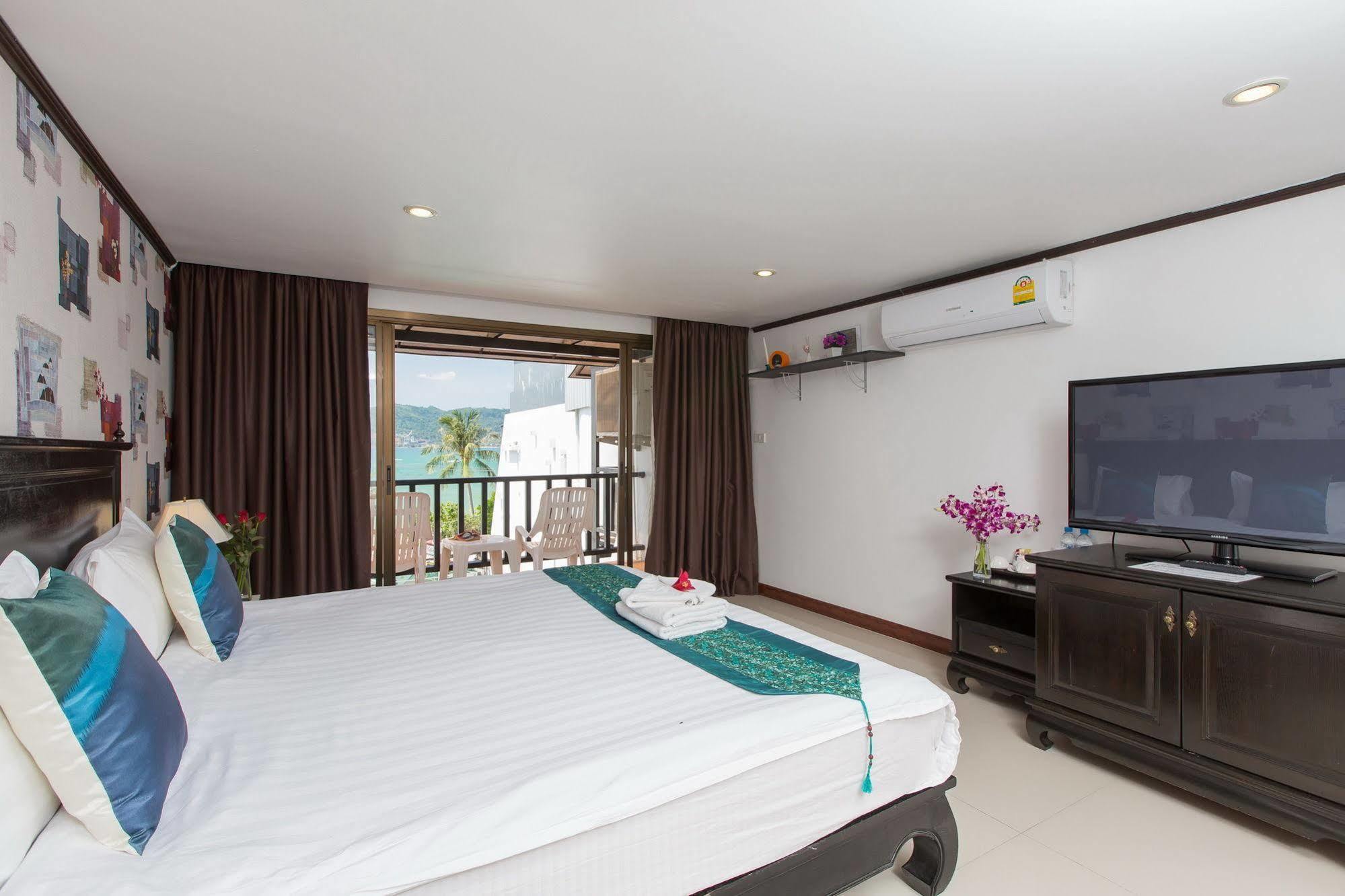 Hotel Patong Swiss Front Phuket