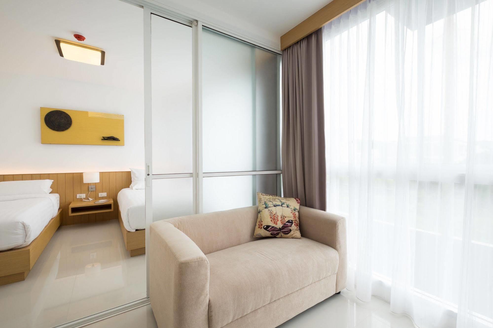 Pangsapuri Modern Thai Phuket