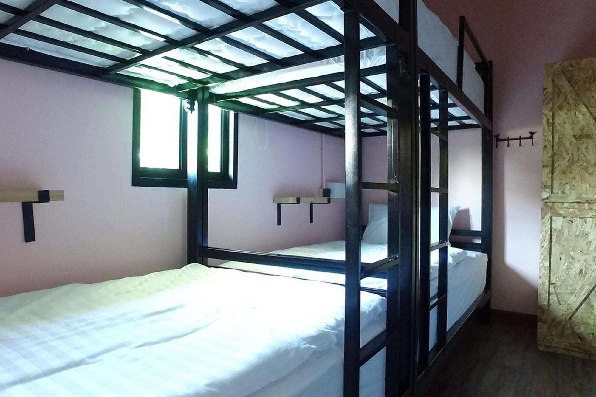 Asrama Doolay Beachfront Karon
