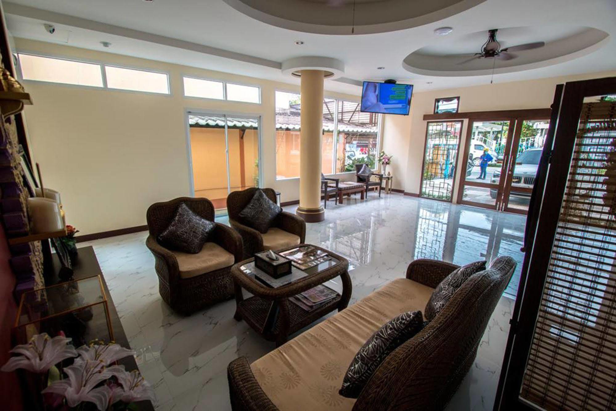 Bs Airport At Phuket Hotel 3*