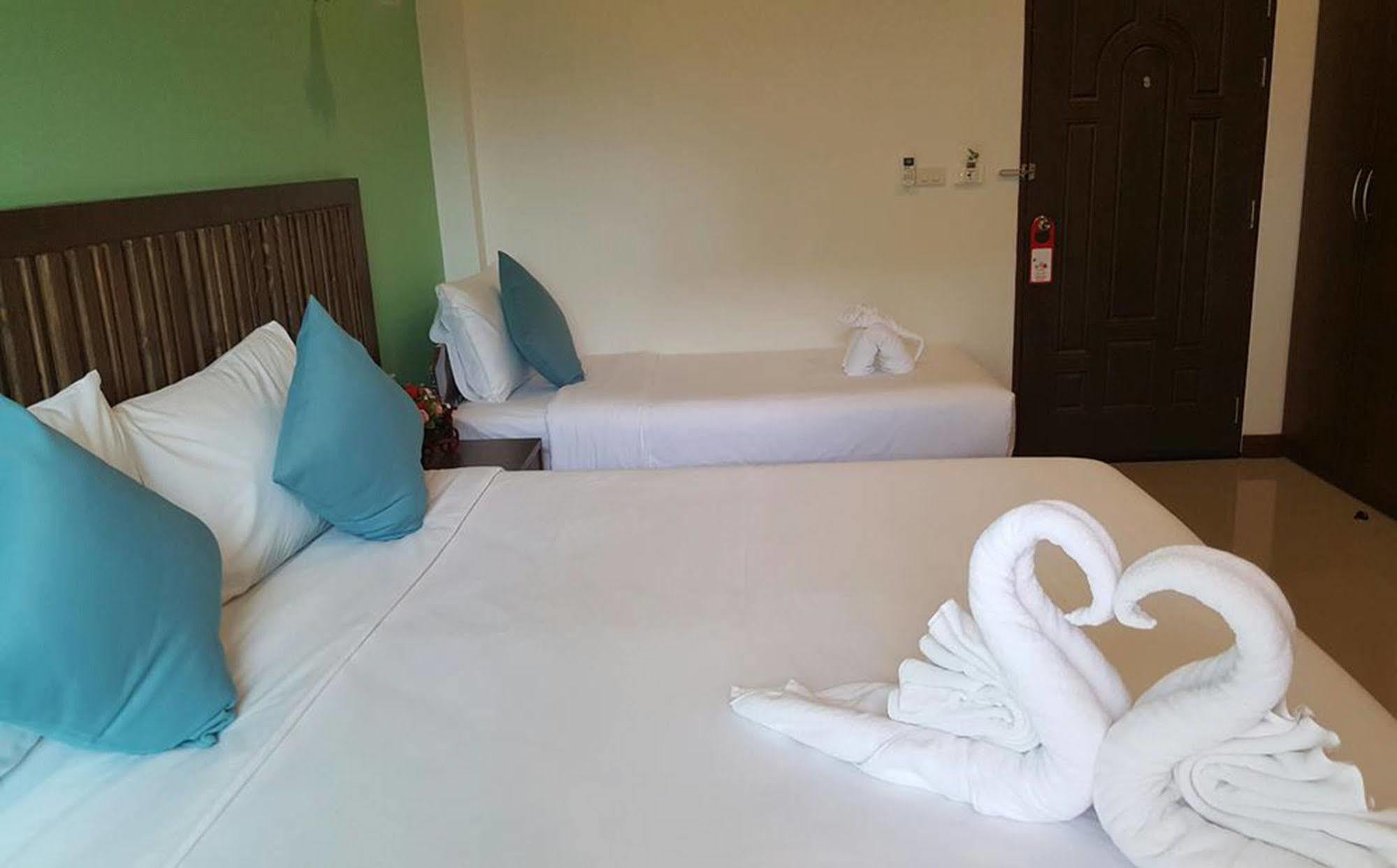 Hotel Bs Airport At Phuket 3*