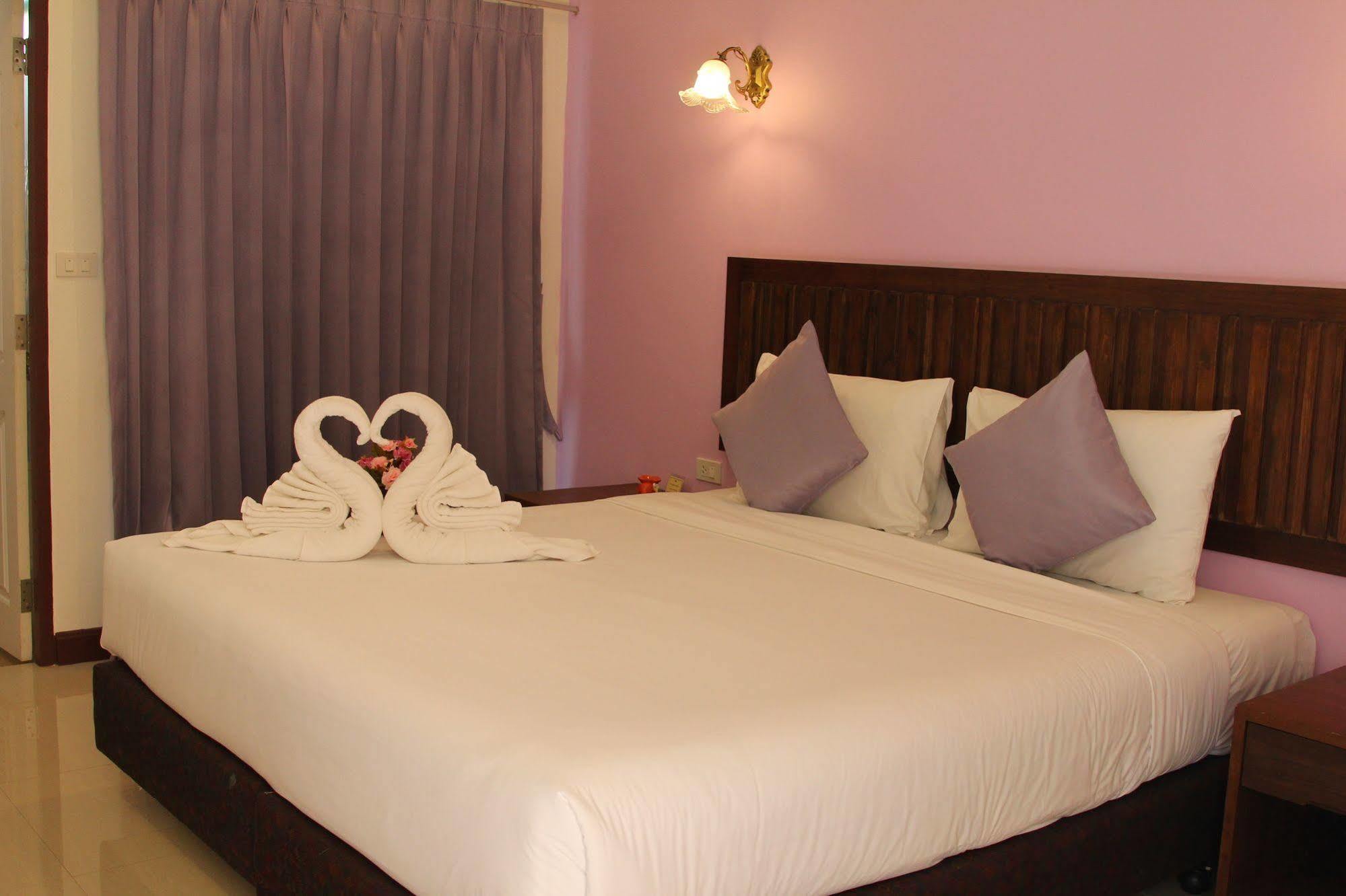 Bs Airport At Phuket 3* Nai Yang Beach