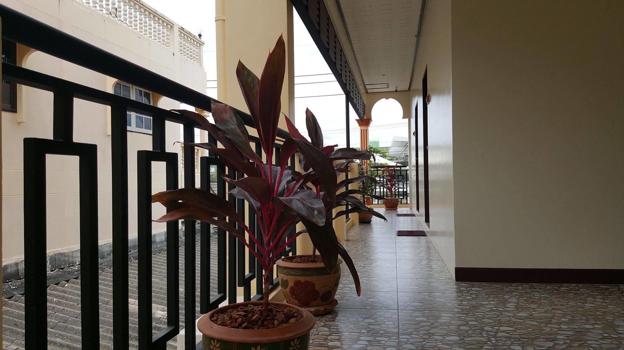 Bs Airport At Phuket Hotel 3*