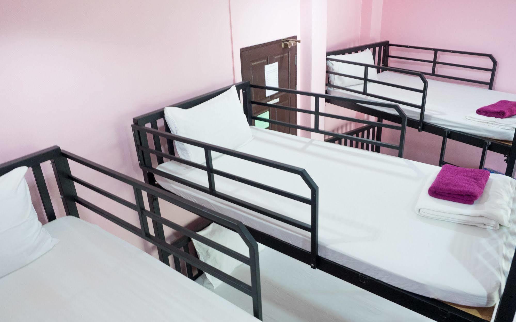 Beehive Magenta Patong