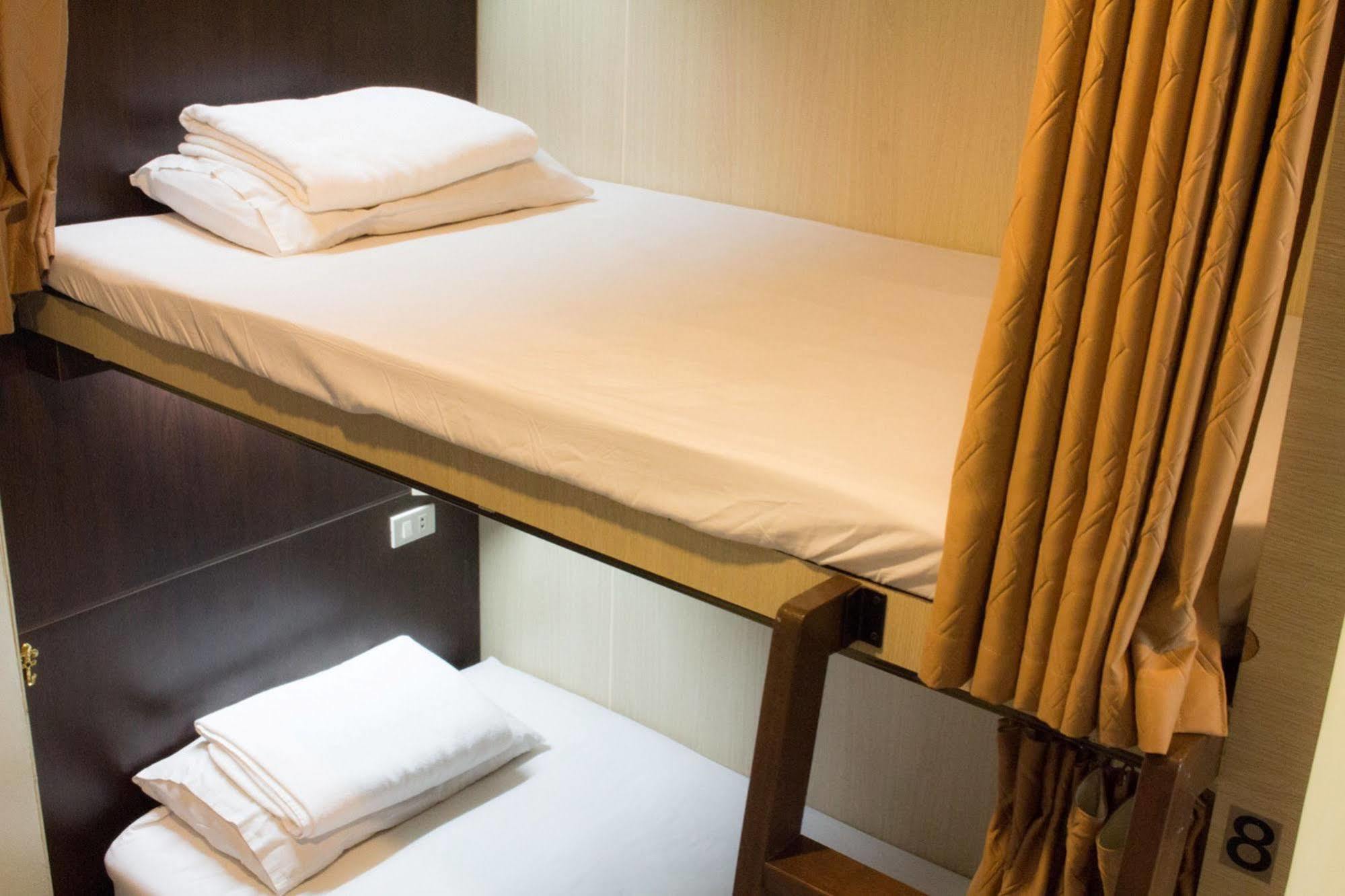 Beehive Magenta Patong Hostel Phuket
