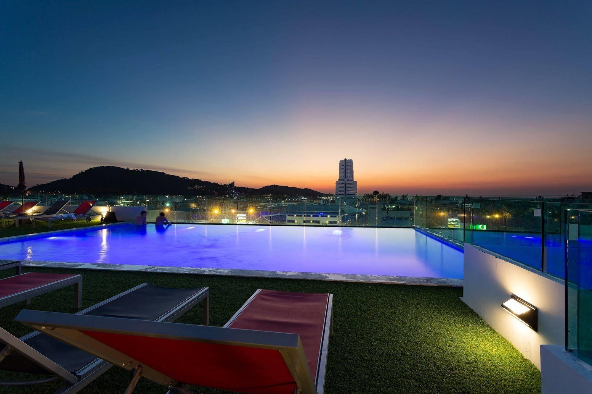 Hotel Neon 4*