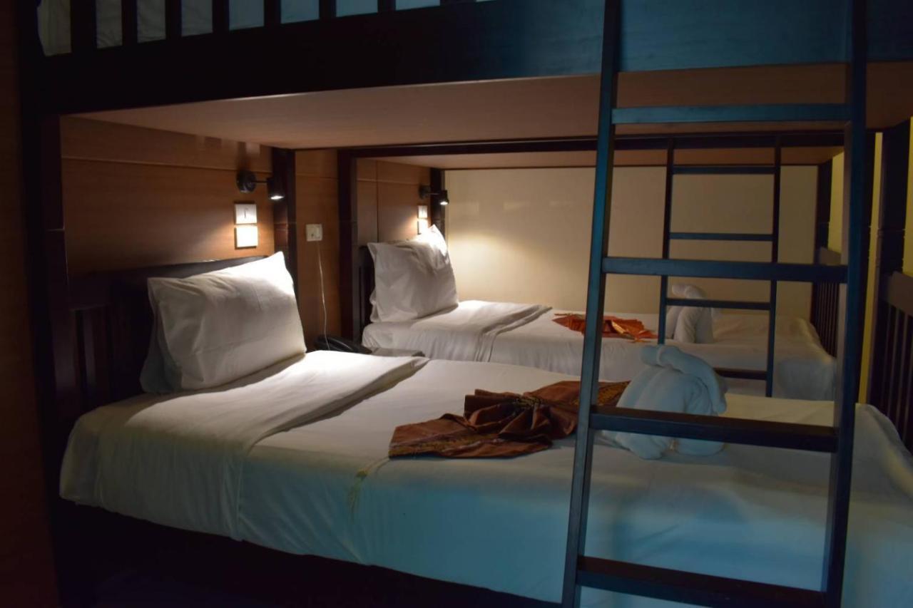 Hotel The Wave Patong Sha 3*