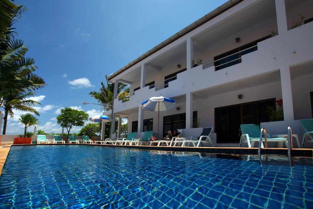 Resort Dreams Strand Kamala