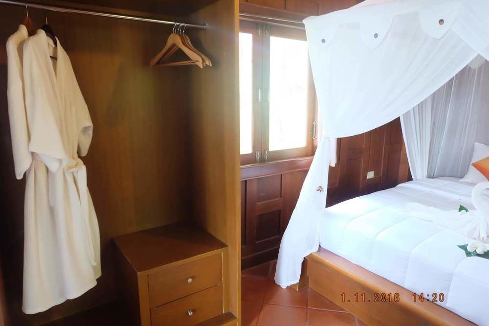 Hotel Baan Mai Beachfront