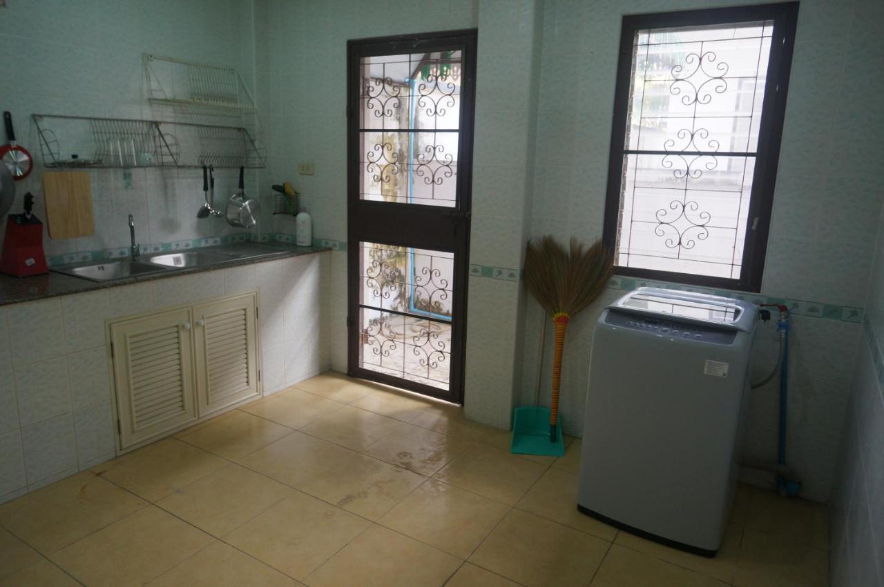 Lamai Hostel *