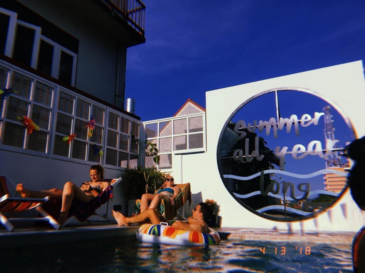 Borbaboom Poshtel & *