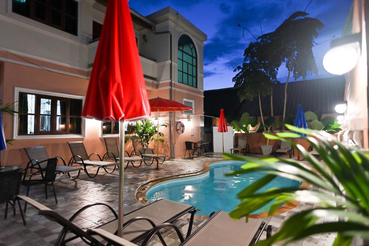 Hotel The Residences Patong