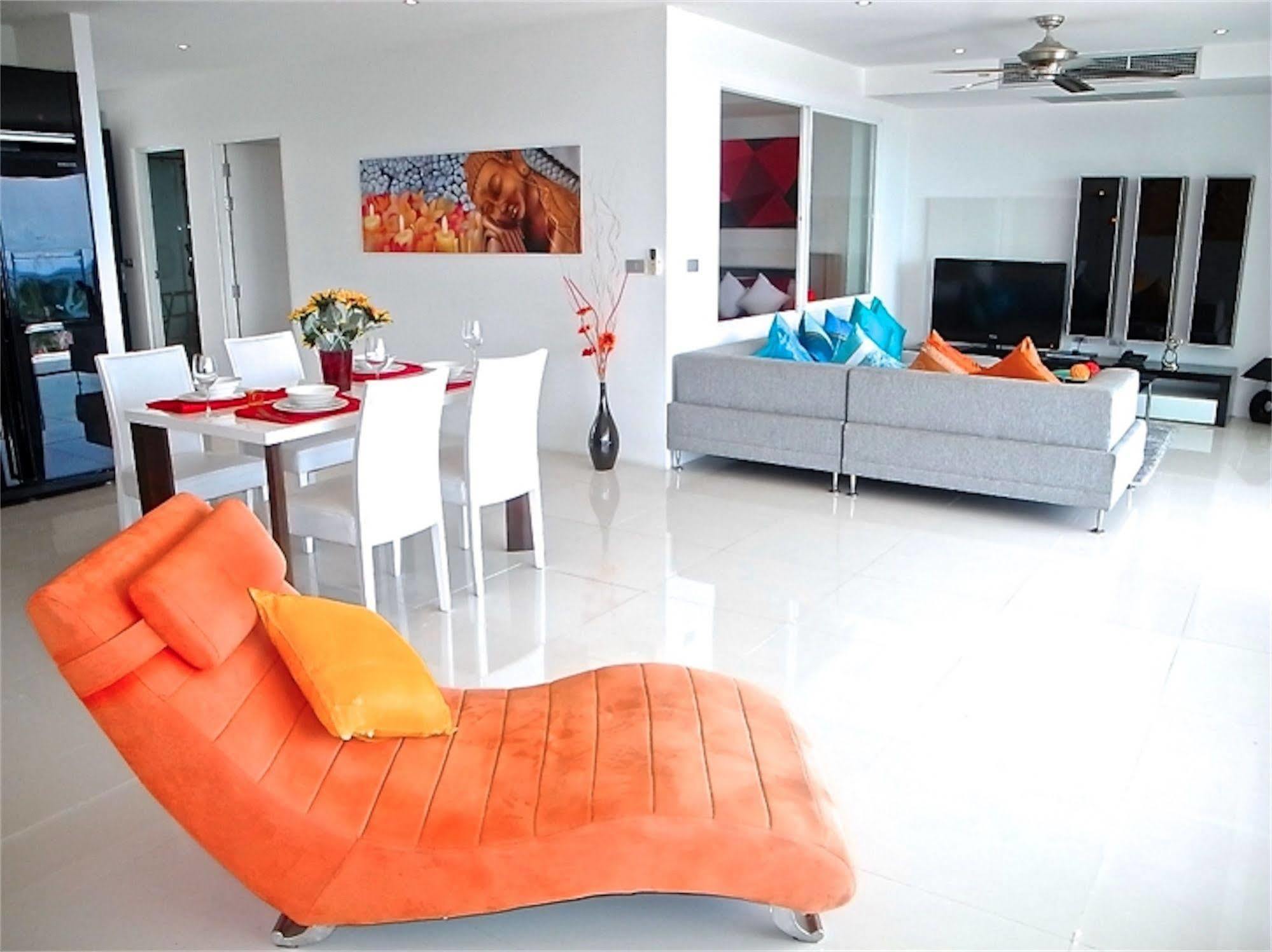Apartment Sunset Plaza By Resava