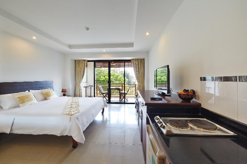 Hotel Surin Sabai 3*