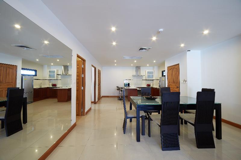 Surin Sabai Hotel 3*
