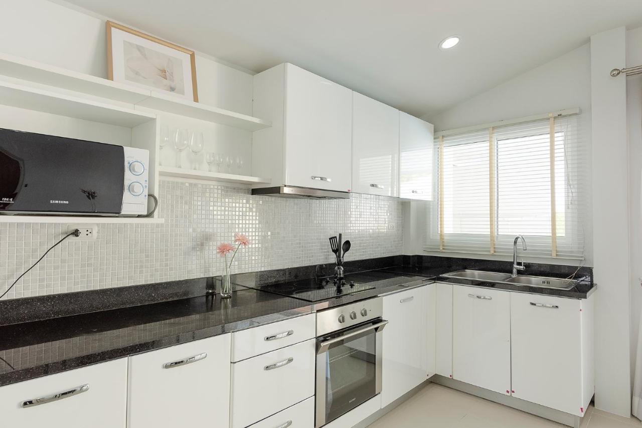 Baan Promphun Pool By Bv Villa Si Sunthon