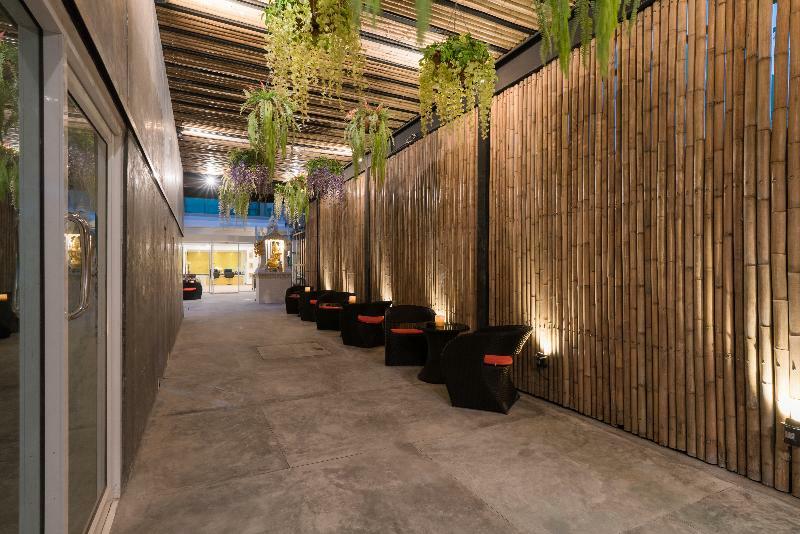 Hotel Patong Swiss Front Phuket