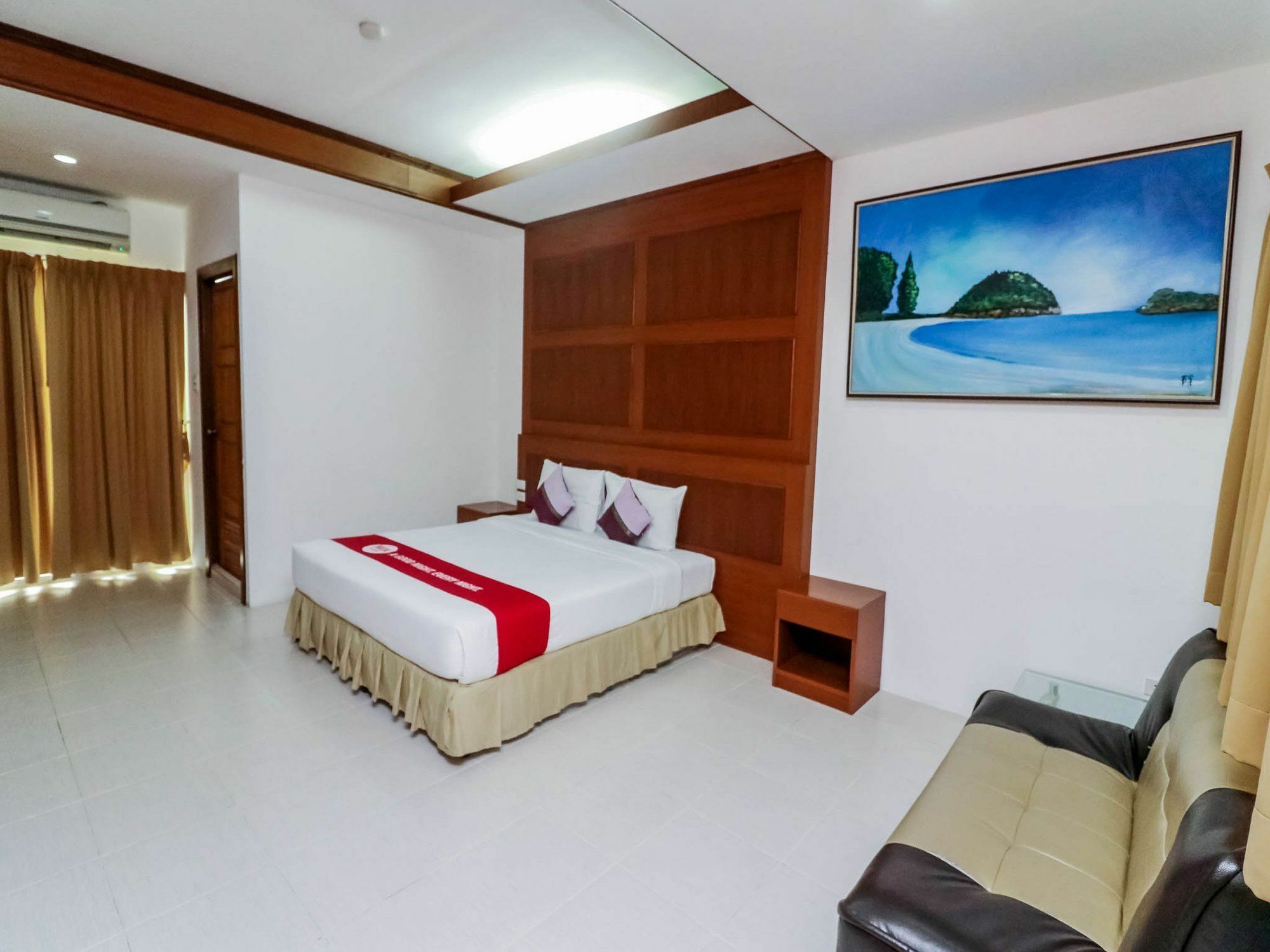 Nida Pattana 47 Central Mall Hotel