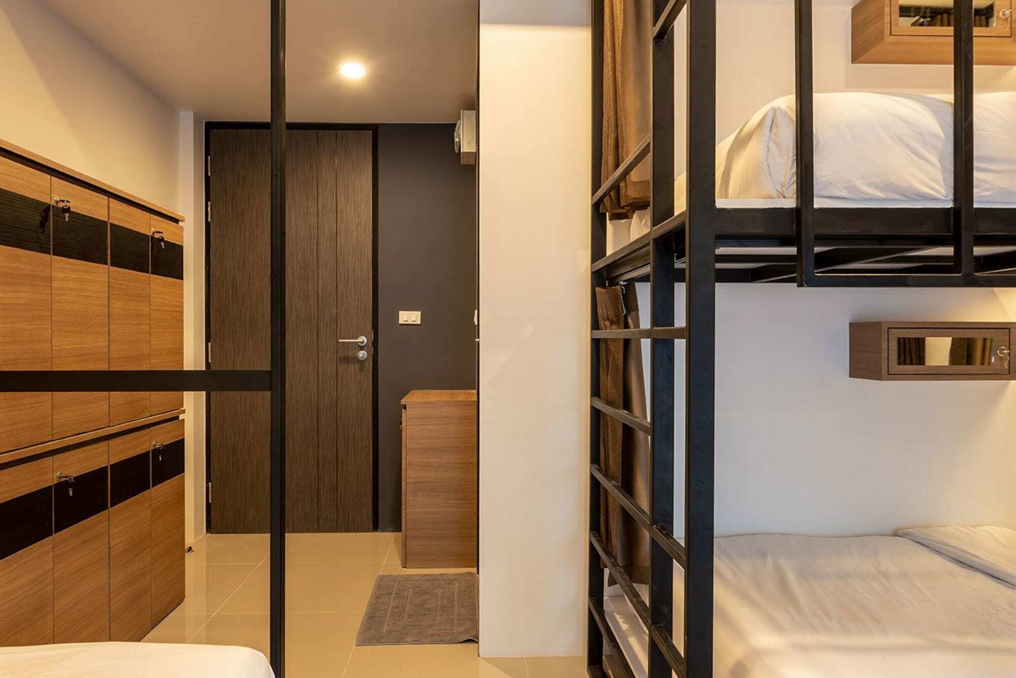 Stay@kata Poshtel * Karon