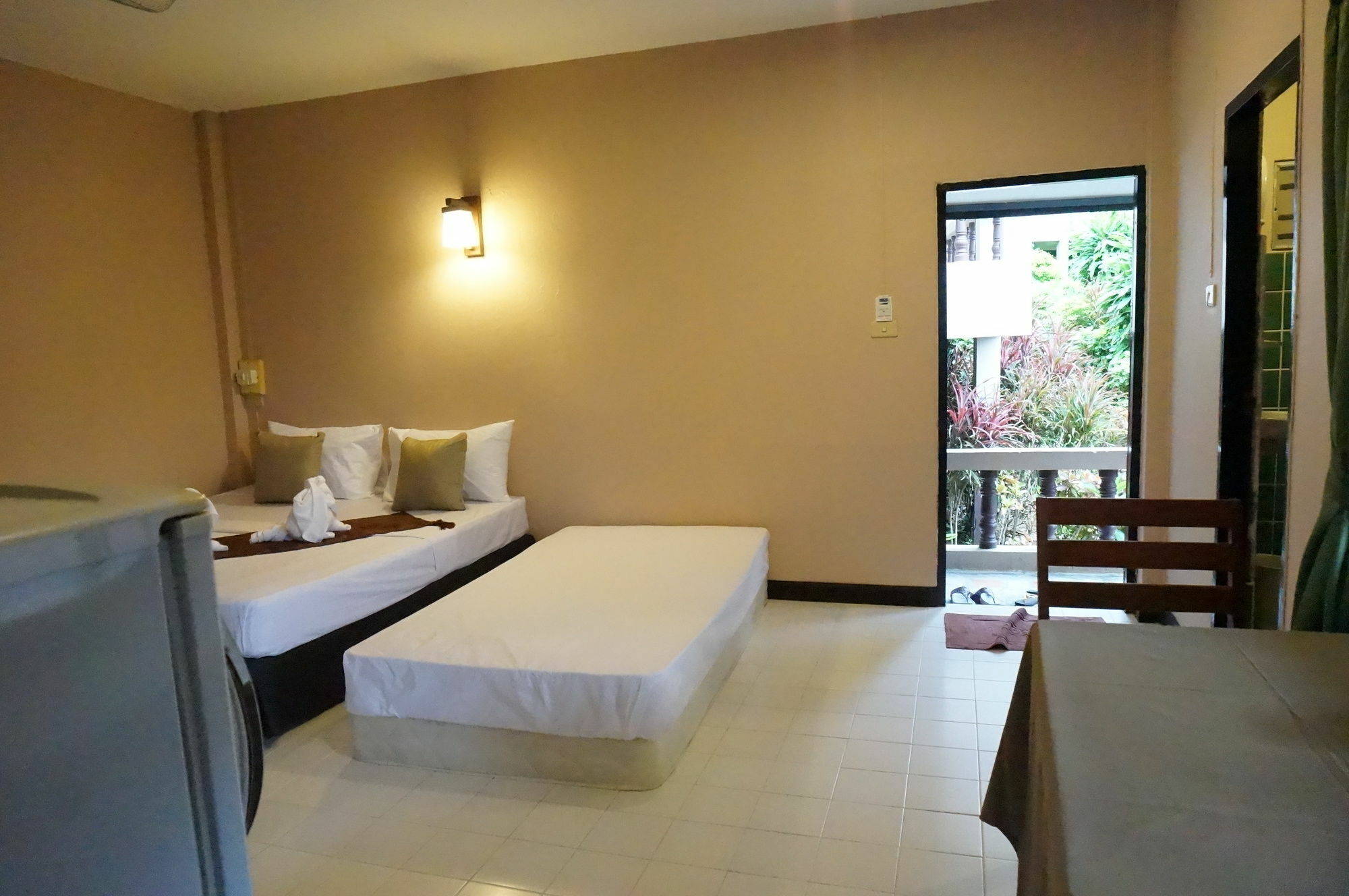 Hotel Beachwalk And Praia de Kata