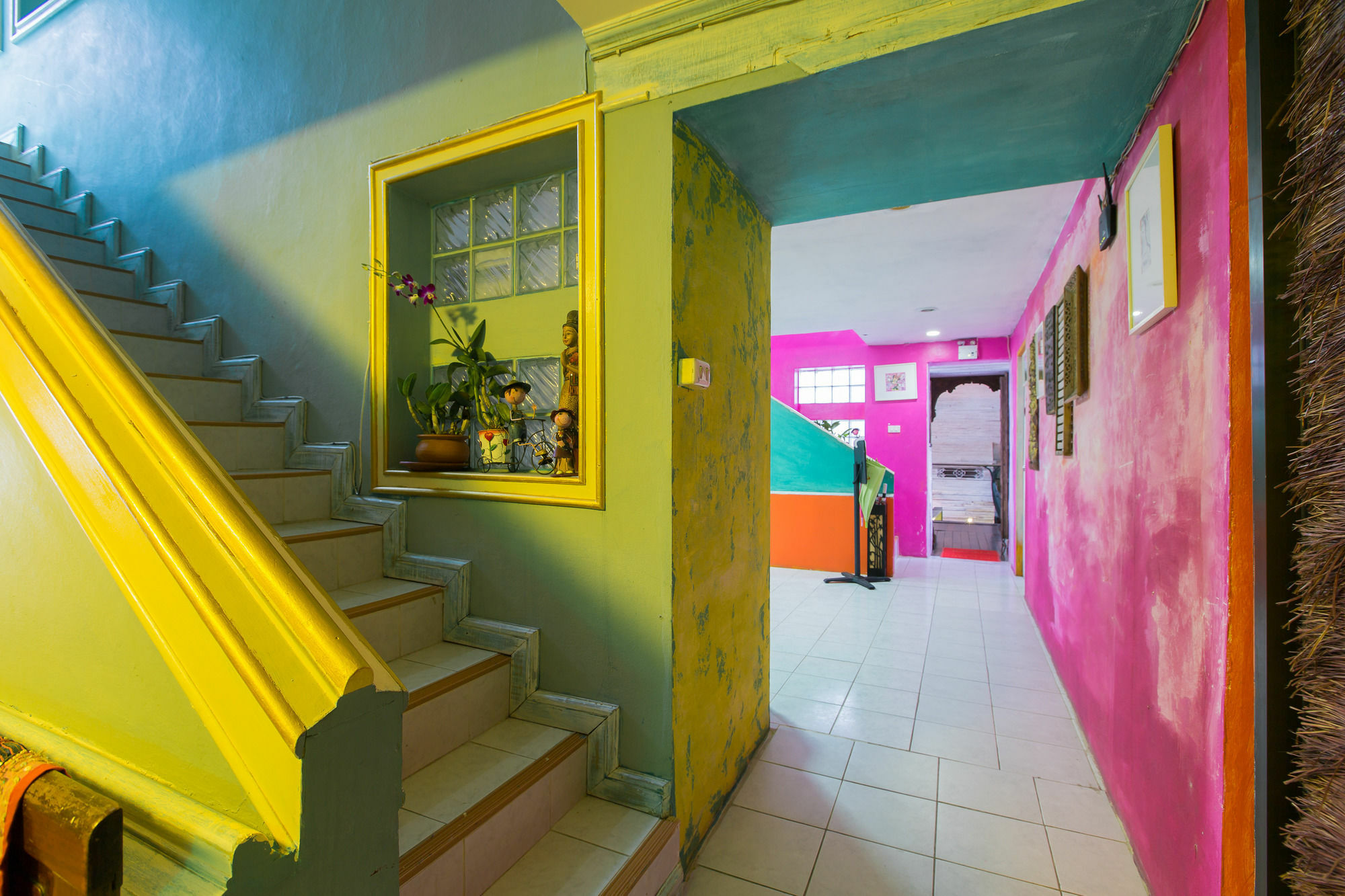 Bed & Breakfast Barefoot Kalim Front