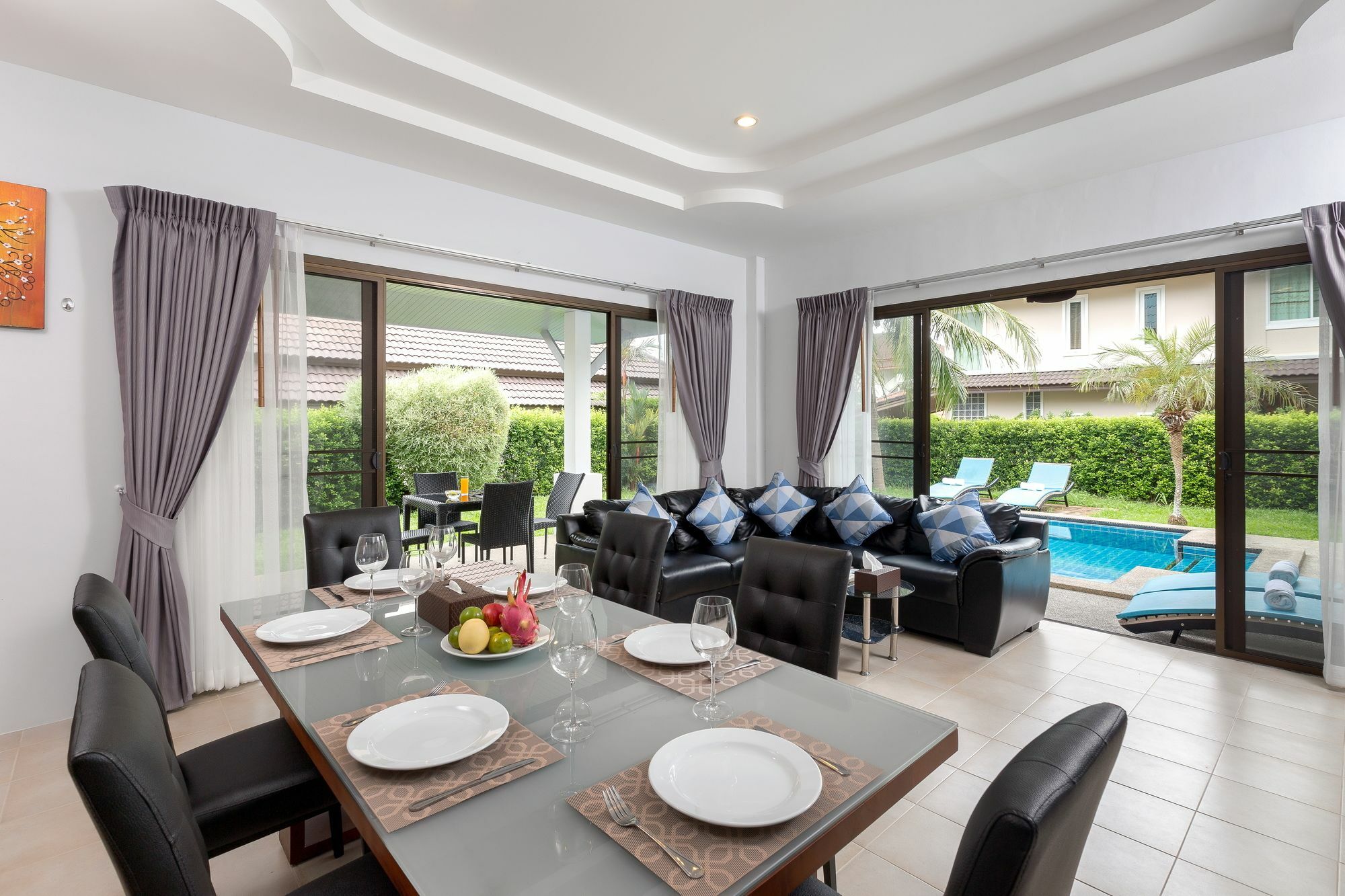 Villa Pool 2