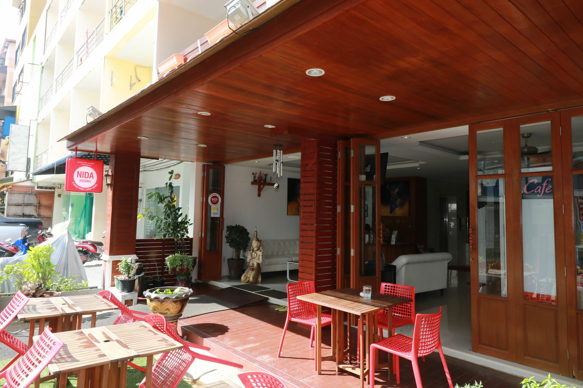 Exhicon New Life Classic Hotel 3*