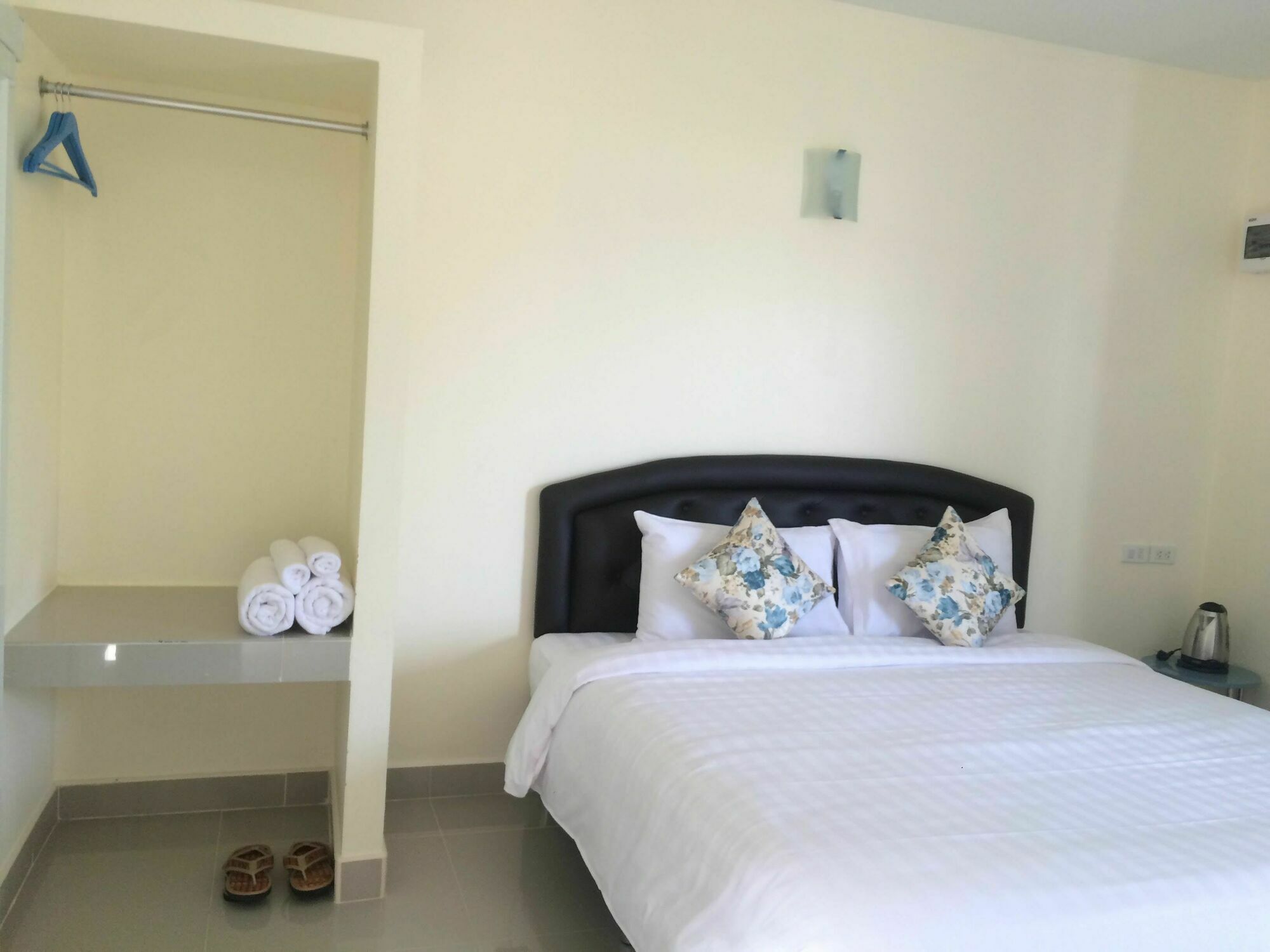 Apartment Baan Kalaya Garden