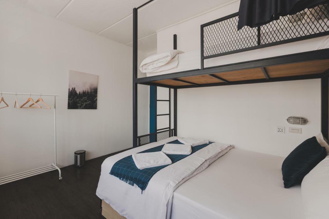 White Poshtel Asrama