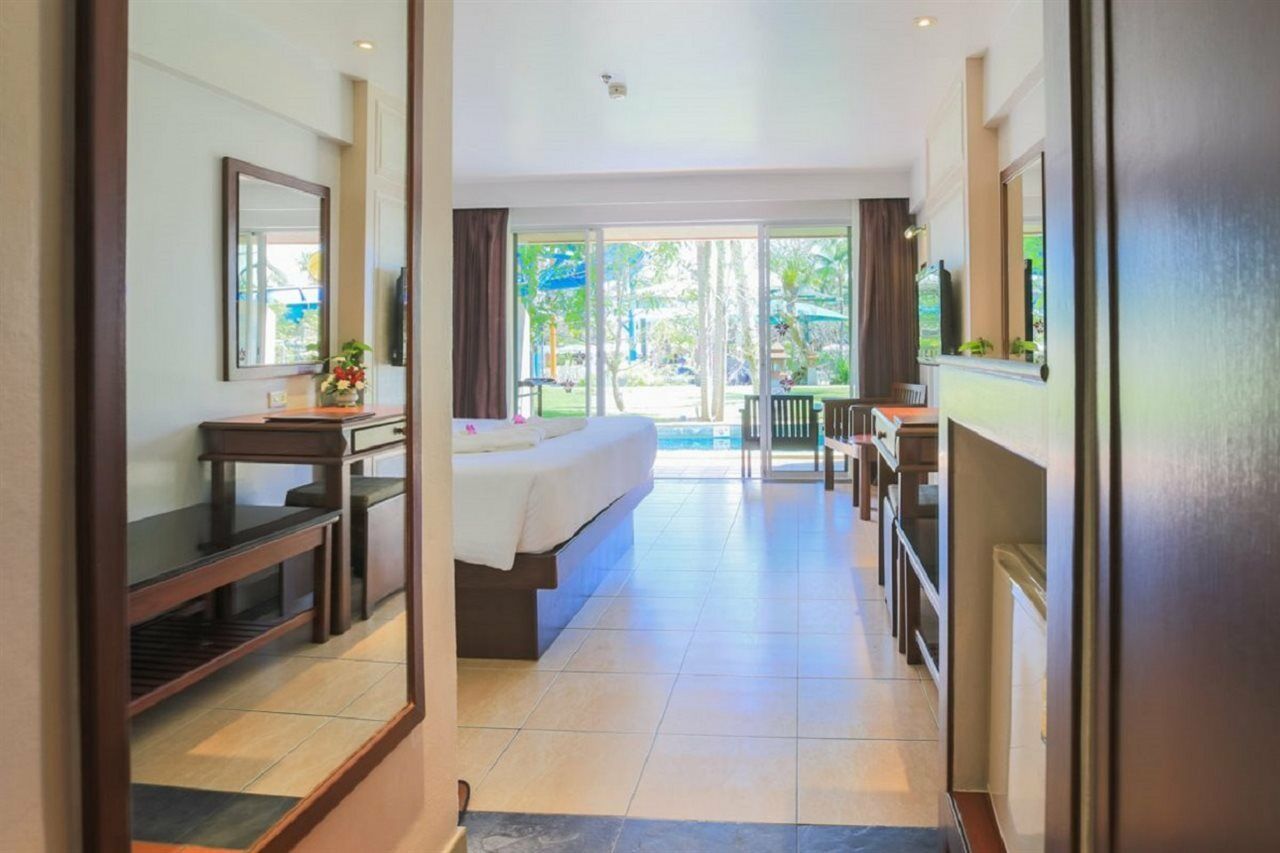 Phuket Orchid And Spa Resort