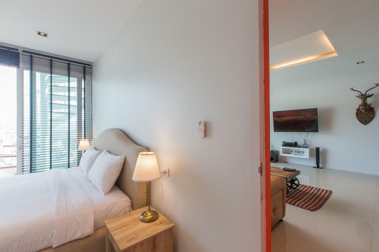 Oh-So-Sexy Rare Triple Penthouse In Pa Tong Apartamento *