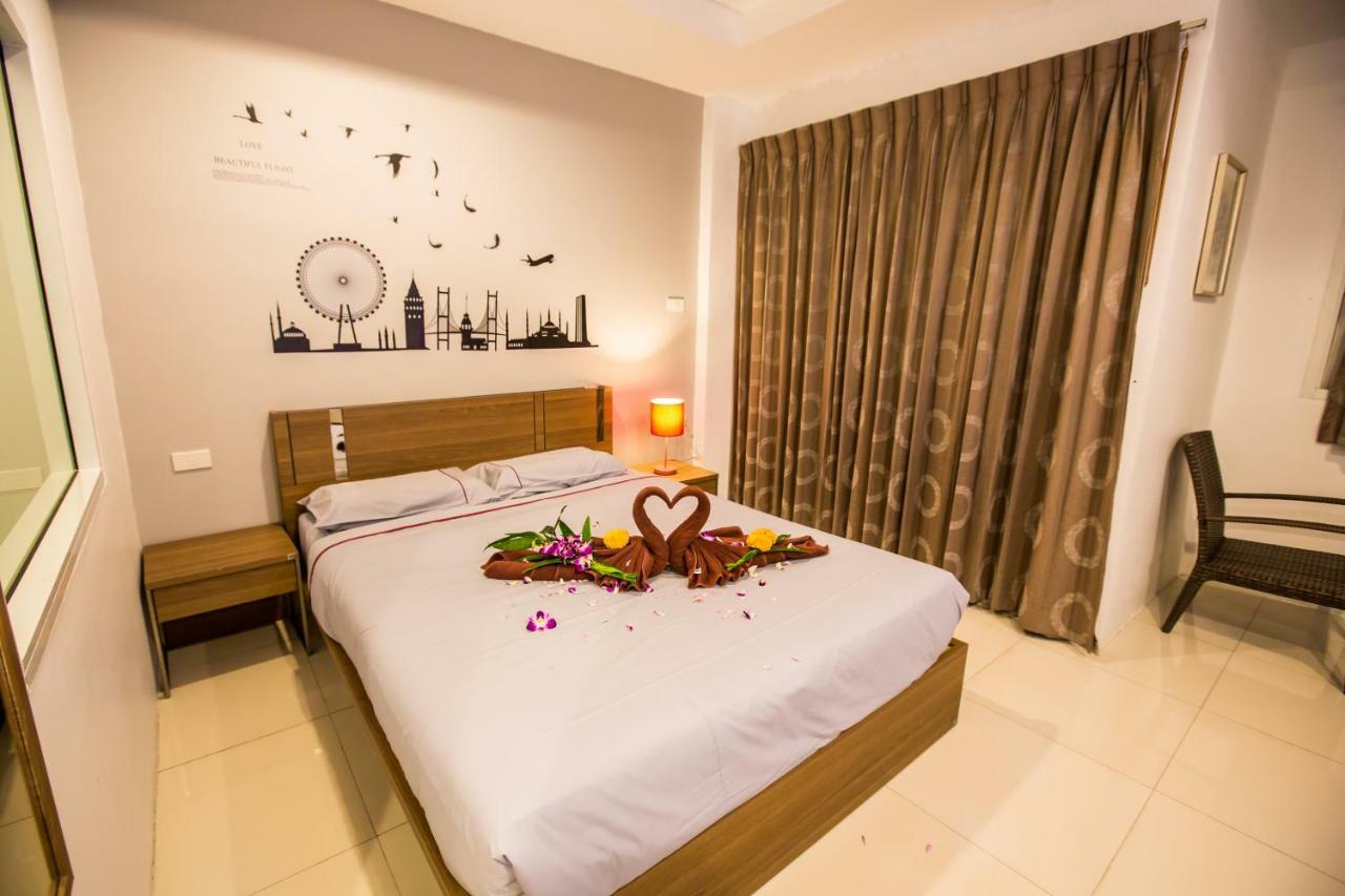 Oscar Boutique Hotel 3*