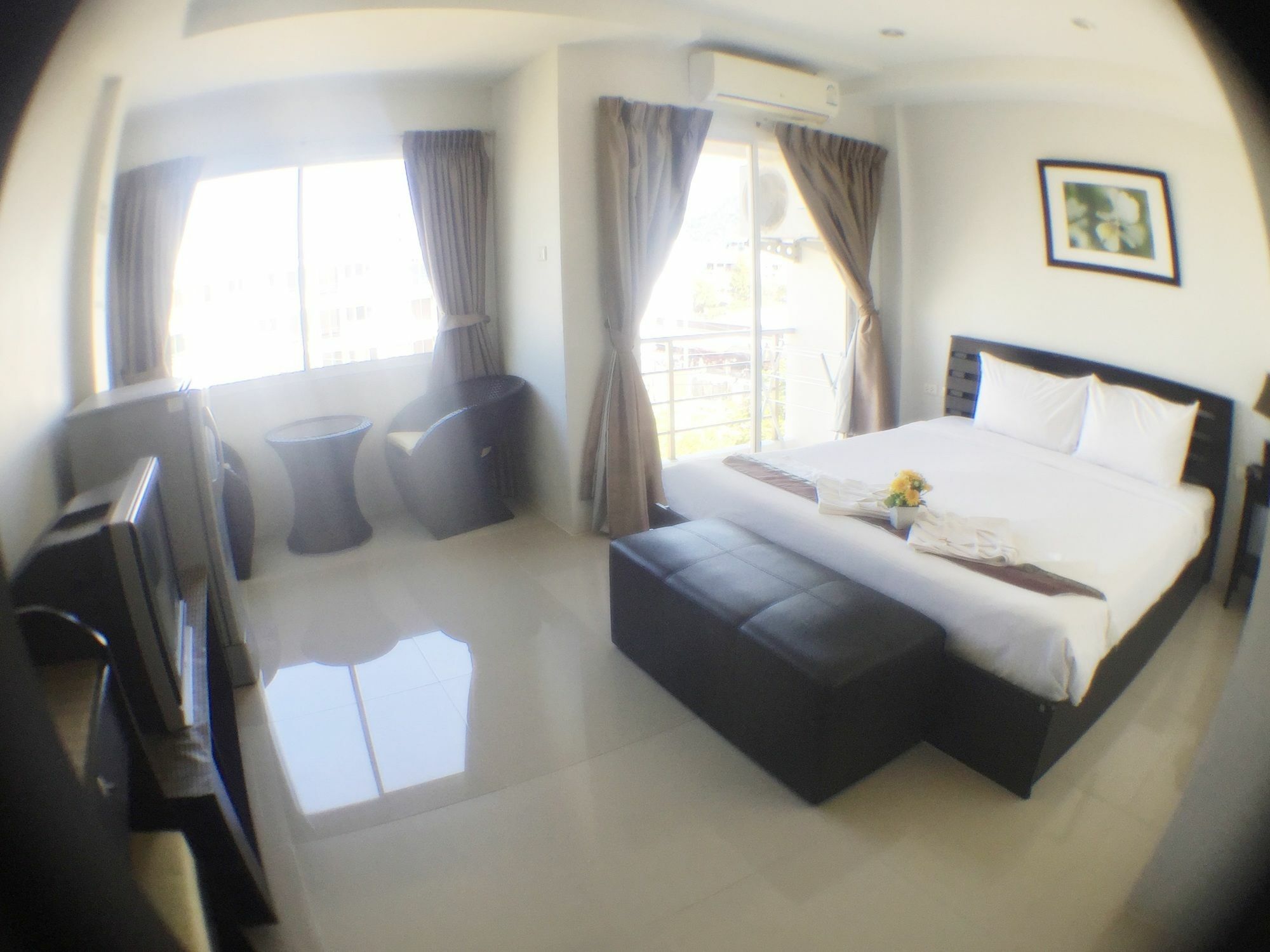 J And N Mansion 1 *