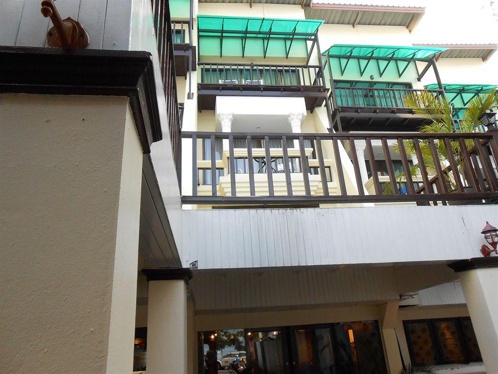 Patong Swiss Front 3* Phuket