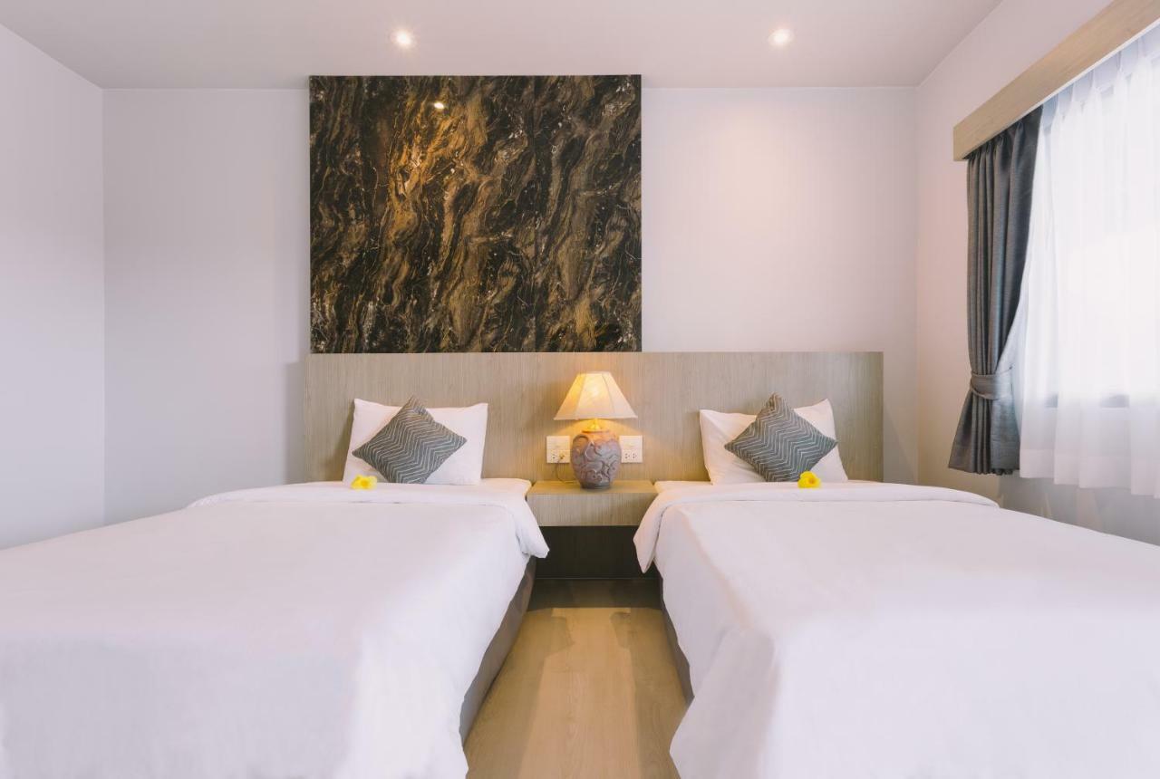 Fantasy Hill Hotel