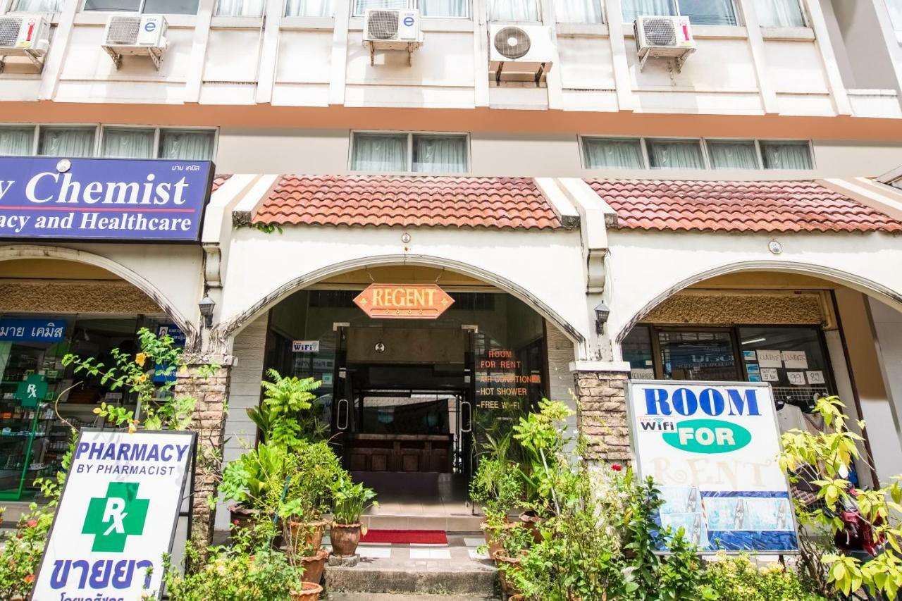 Hotel Oyo 320 Regent 2002