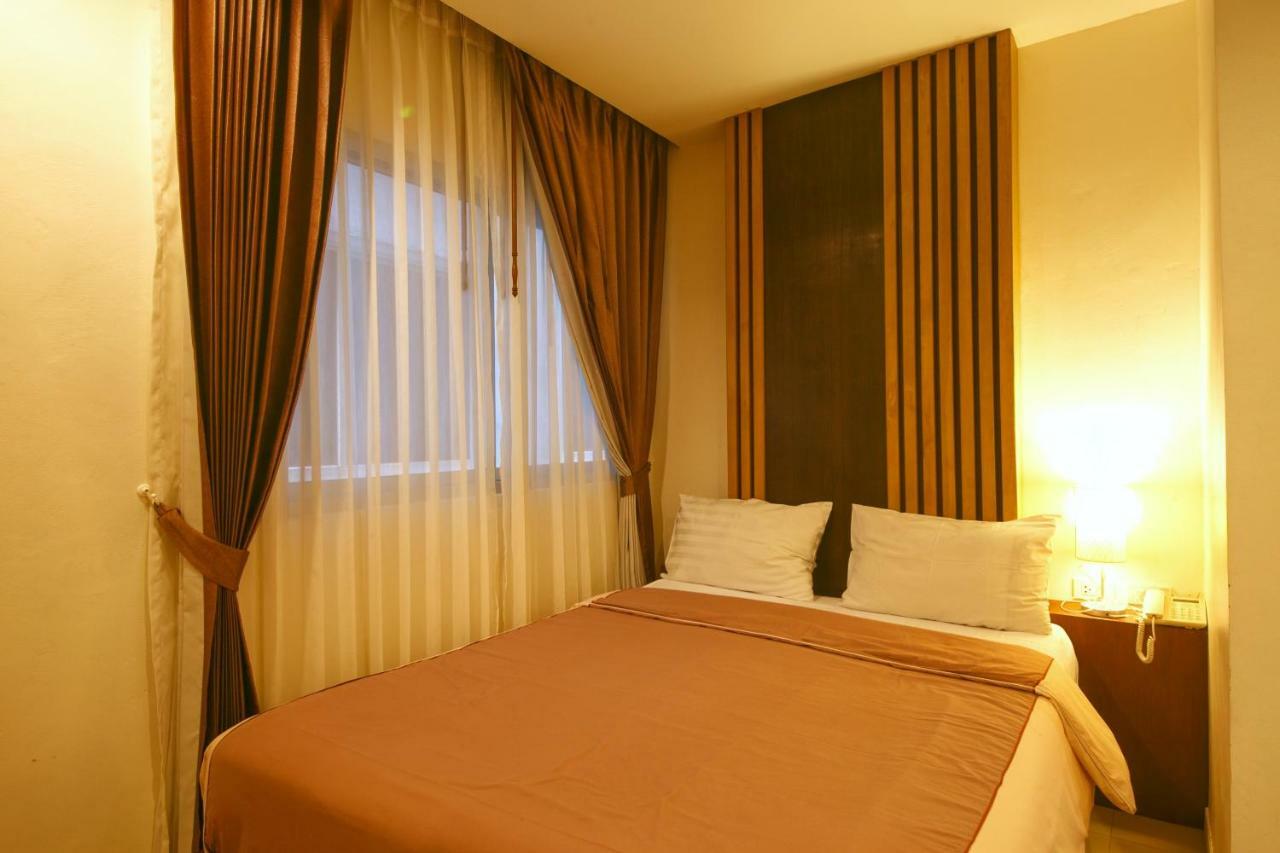 Tropical Sunset Hotel 3*